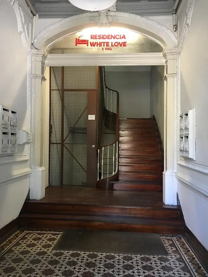 Residencia Whitelove Lisbon Guest house