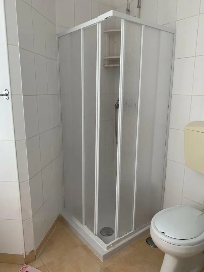 Residencia Whitelove Lisbon 3*,