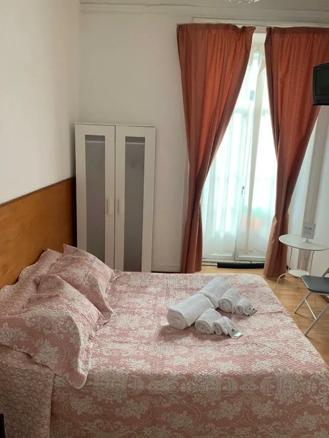 Guest house Residencia Whitelove Lisbon