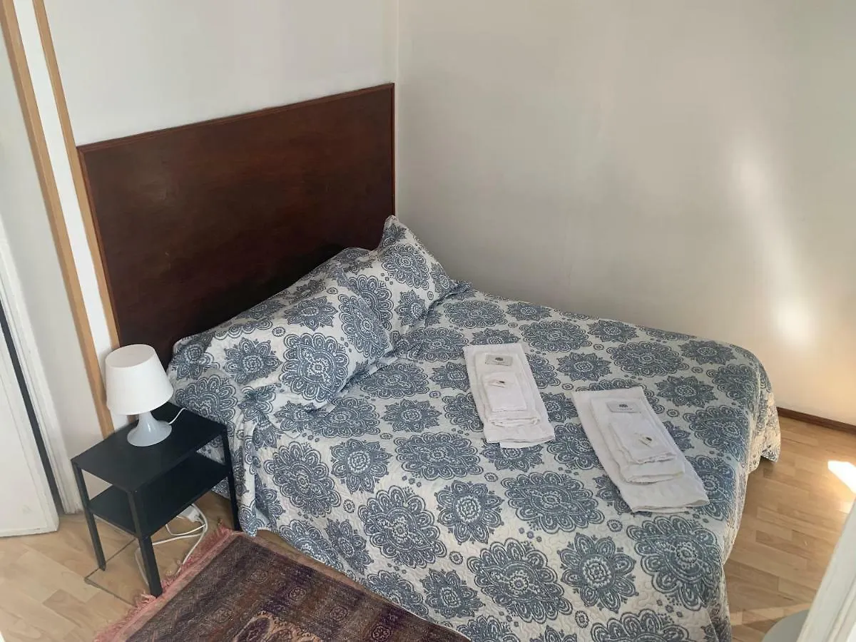 Guest house Residencia Whitelove Lisbon