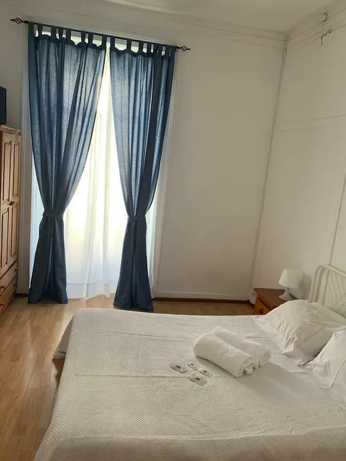Residencia Whitelove Lisboa 3*,